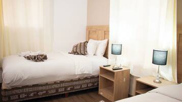 Comfort Double Room | Hypo-allergenic bedding available, down comforters, desk