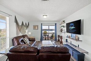 Smart TV - Walk to Beach! Free Activities! Coral Cove 301 (Fort Walton Beach)