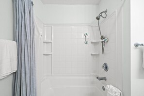 Hair dryer, towels - Walk to Beach! Free Activities! Coral Cove 301 (Fort Walton Beach)