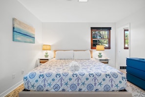3 bedrooms, iron/ironing board, free WiFi, bed sheets - 3-Bedroom Home in Fort Walton Beach~Free Activities~Short Drive to Beach! (Fort Walton Beach)