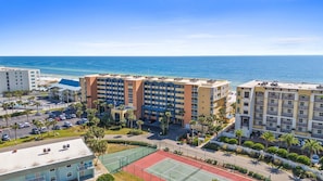 Sports court - Beach Service! Beach Front! Sandy Shores 208 - Beachfront Bliss with Free Activities & Pool (Fort Walton Beach)