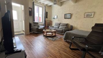 3 chambres, fer et planche Ă repasser, Wi-Fi gratuit