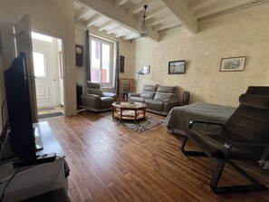 3 Schlafzimmer, Bügeleisen/Bügelbrett, kostenloses WLAN