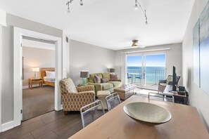 Smart TV - Beach Front Penthouse, “Stay Salty” 602, Free Activities Included! (Fort Walton Beach)