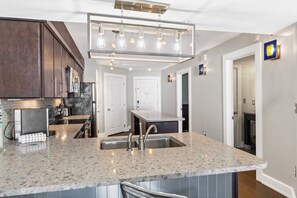 Fridge, microwave, oven, stovetop - Beach Front Penthouse, “Stay Salty” 602, Free Activities Included! (Fort Walton Beach)
