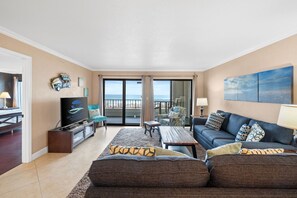 Smart TV - Beach Front, “Surf Buggy” 210, Free Activities Included! (Fort Walton Beach)