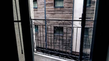 Departamento Deluxe, 3 habitaciones, balcón | Balcón