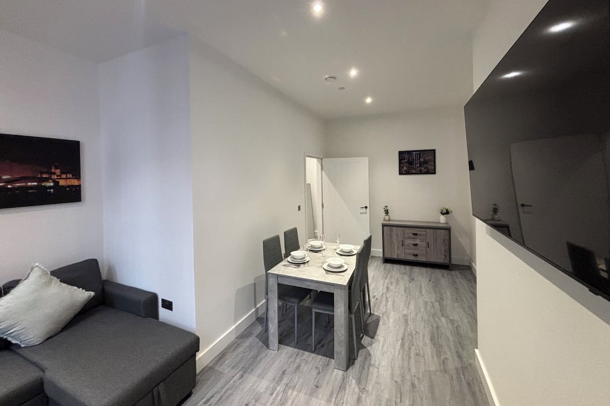 Apartment, 2 Bedrooms, Balcony | Living area