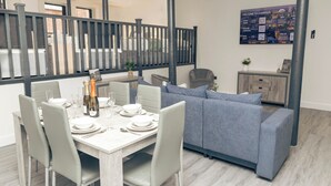 Leilighet – deluxe | Oppholdsområde