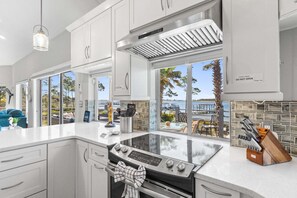 Fridge, microwave, oven, stovetop - Bayfront Home , Pet-Friendly, Boat Access, Gorgeous Views & Relaxation! - Pirate's Cove (Mary Esther)