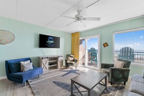 Smart TV - Island Echos 2A-Sugar Shores, Beachfront condo in Fort Walton Beach, Stunning ocean views! (Fort Walton Beach)