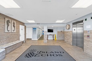 Interior - Island Echos 4P-Reef Intermission Beachfront Bliss in Fort Walton Beach, Perfect for Family Getaways (Fort Walton Beach)