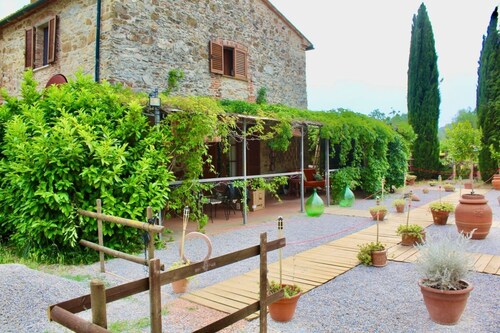 Apartment 'Casa Cascata - Casale Rosmarino' with Private Garden, Wi-Fi and Air Conditioning