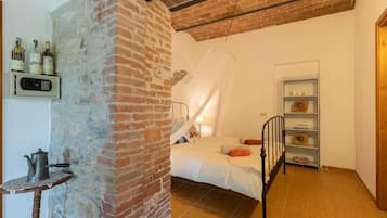 Fer et planche Ă repasser, Wi-Fi, draps fournis