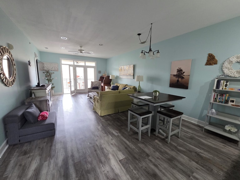 Lakefront Retreat On Lake Marion Perfect For Fishing & Relaxation - Santee, SC