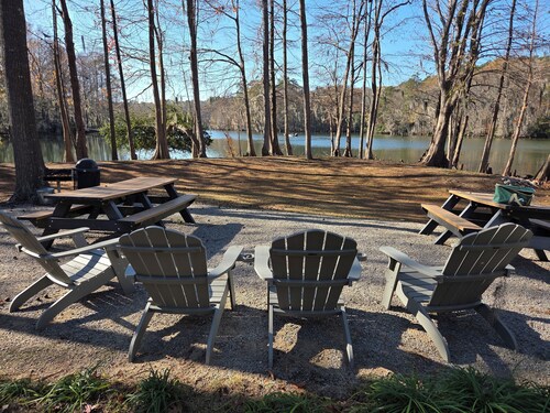 Lakefront Retreat on Lake Marion – Perfect for Fishing & Relaxation