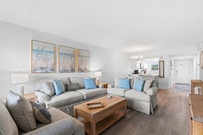 Smart TV - New! El Matador 133 - Coastal Dreams | Remodeled Gulf-View Condo | Steps to the Beach (Fort Walton Beach)