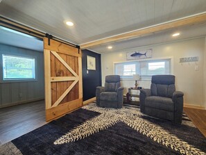 Interior - Sunrise Beach Cottage 2-bedroom + Bonus room with AC in Old Orchard Beach (Old Orchard Beach)