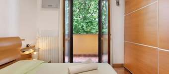 Villa in Saronno with Private Garden