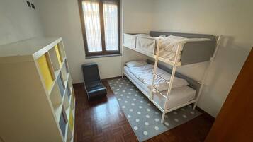 Fer et planche Ă repasser, Wi-Fi, draps fournis