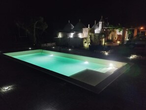 Pool - Trulli ConteCavallo in Latiano with Private Pool (Latiano)