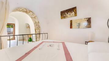 Bügeleisen/Bügelbrett, WLAN, Bettwäsche