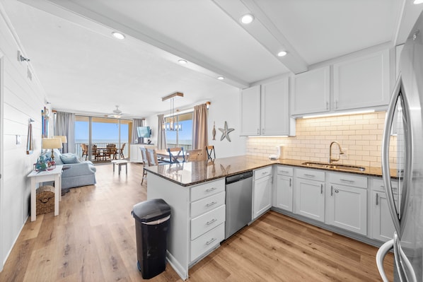 Interior - 🐠🌞Beachfront w/ Corner Balcony | Indoor + Outdoor Pools | Romar Place 506🌞🐠 (Orange Beach)