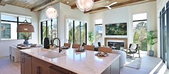 Palmetto Sunset -Heat Pool/Spa, Steps to Beach!