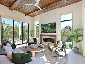 TV, offices - Palmetto Sunset -Heat Pool/Spa, Steps to Beach! (Anna Maria)