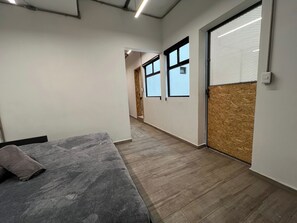 1 camera, Wi-Fi gratuito, lenzuola