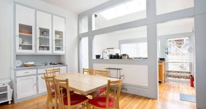Quirky 2BR/1BA Victorian Gem