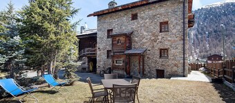 Appartement 'Lois' avec vue sur la montagne, jardin commun et Wi-Fi