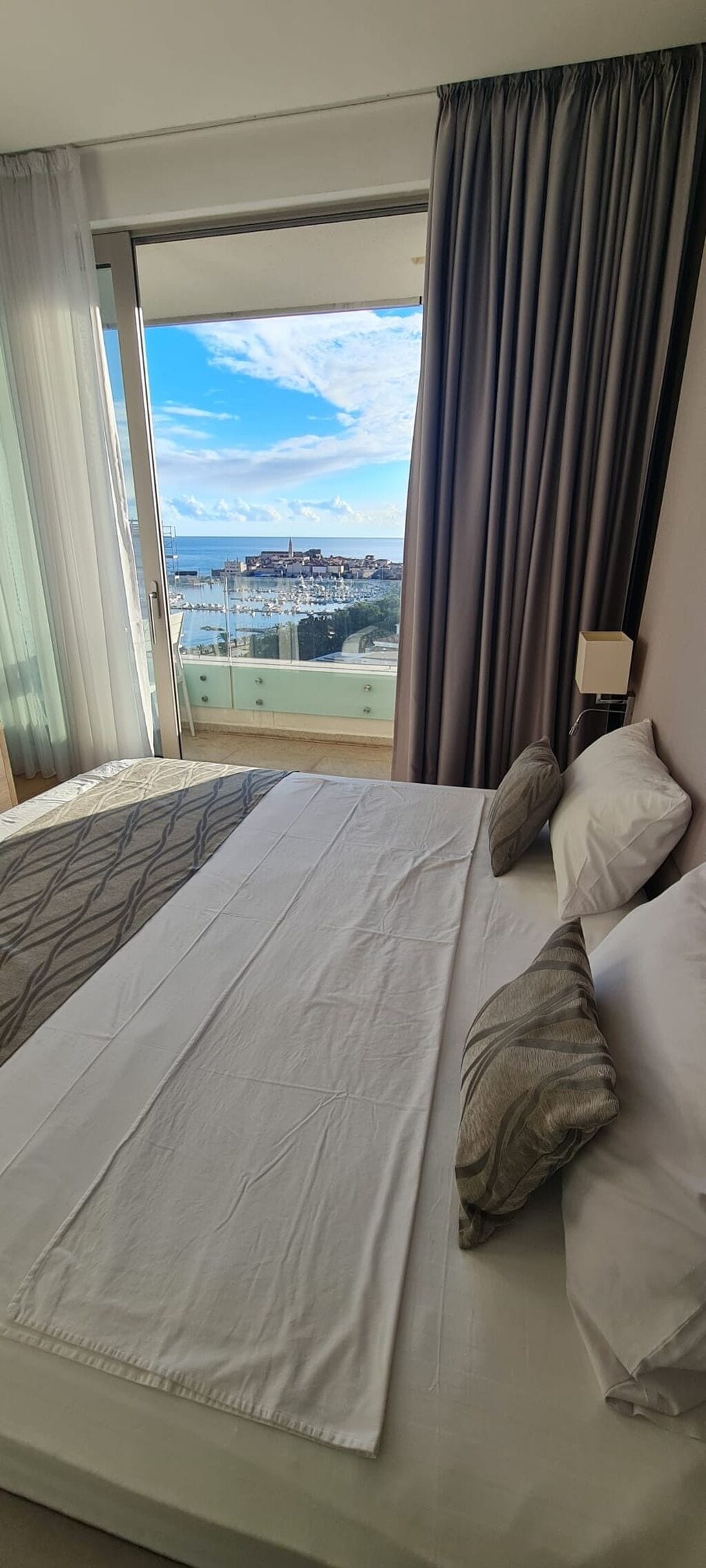 Superior Studio, Balcony, Partial Sea View | Free WiFi