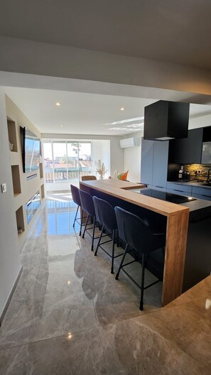 Private kitchen - L'Eden Palavas 70m2* Sublime T3*Parking*Terrace*Beach (Palavas-les-Flots)