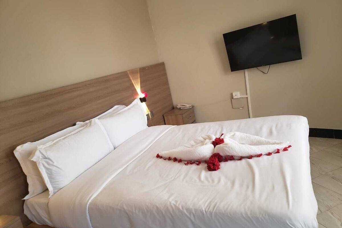 Dobbeltrom – deluxe, balkong, hageutsikt