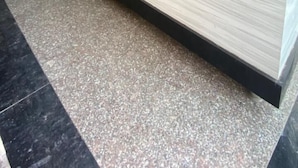 フロント