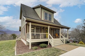 Exterior - Hot Tub + Blue Ridge Mtn Views: Waynesville Home (Waynesville)