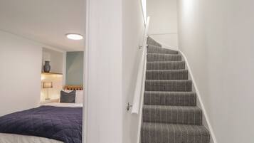 1 chambre, décoration personnalisée, ameublement personnalisé