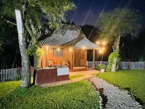 Basic Cabin | Exterior