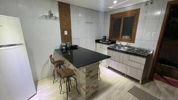 Basic Apartment | Private kitchen