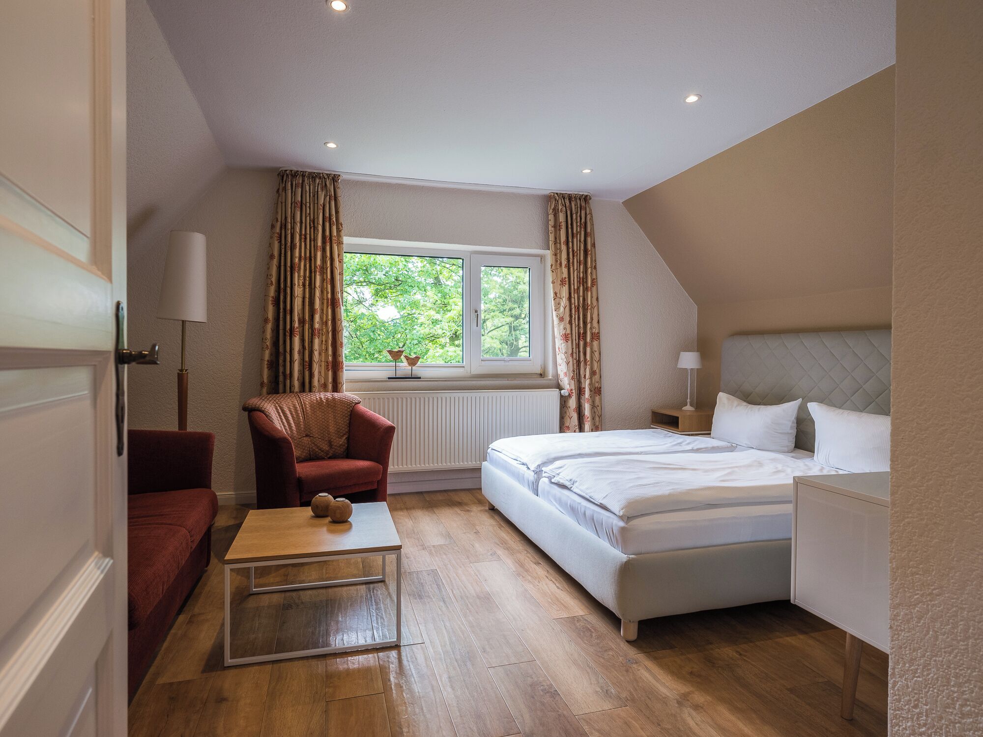 Standard Apartment, Patio, Park View