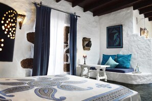 WiFi, bed sheets