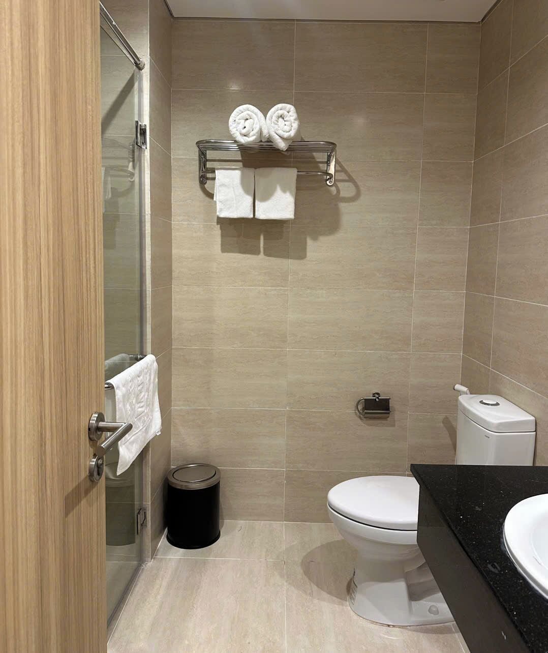 Basic Double Room, City View | Bathroom