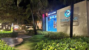 Kamar Double Basic, pemandangan kota | Halaman properti