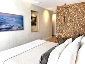 Double Room, 1 King Bed, Private Bathroom, Pool View | Memory foam beds, in-room safe, individually decorated