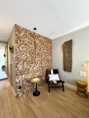 Double Room, 1 King Bed, Private Bathroom, Pool View | Interior - Villa Balāo - Guesthouse Men Only - LGBT (Balaruc-les-Bains)