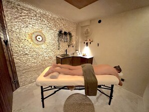 Dịch vụ massage 