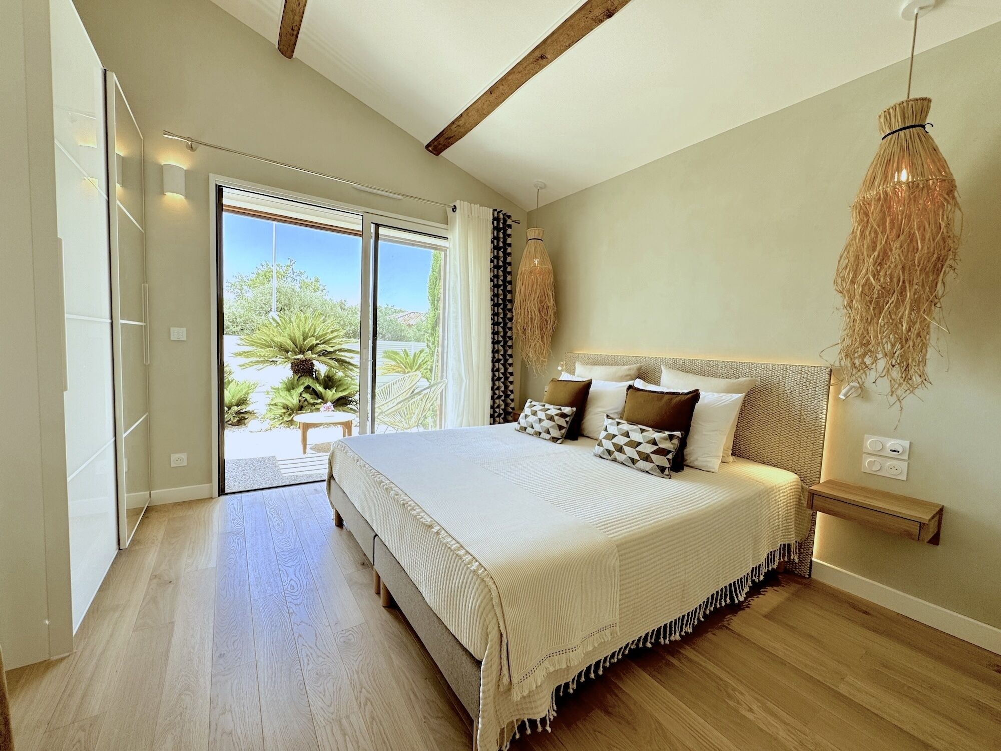 Memory-foam beds, in-room safe, individually decorated