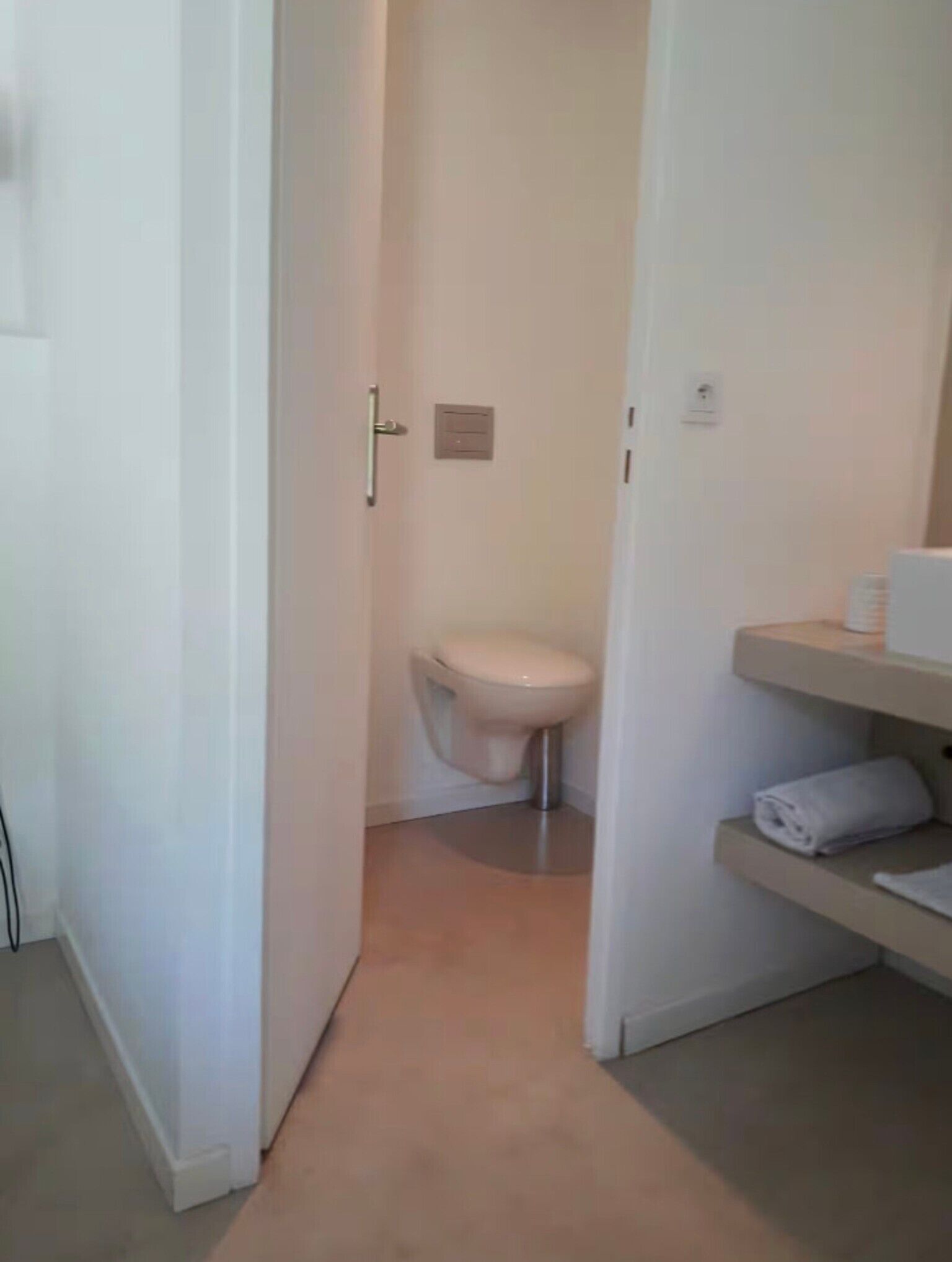 Douche, serviettes fournies