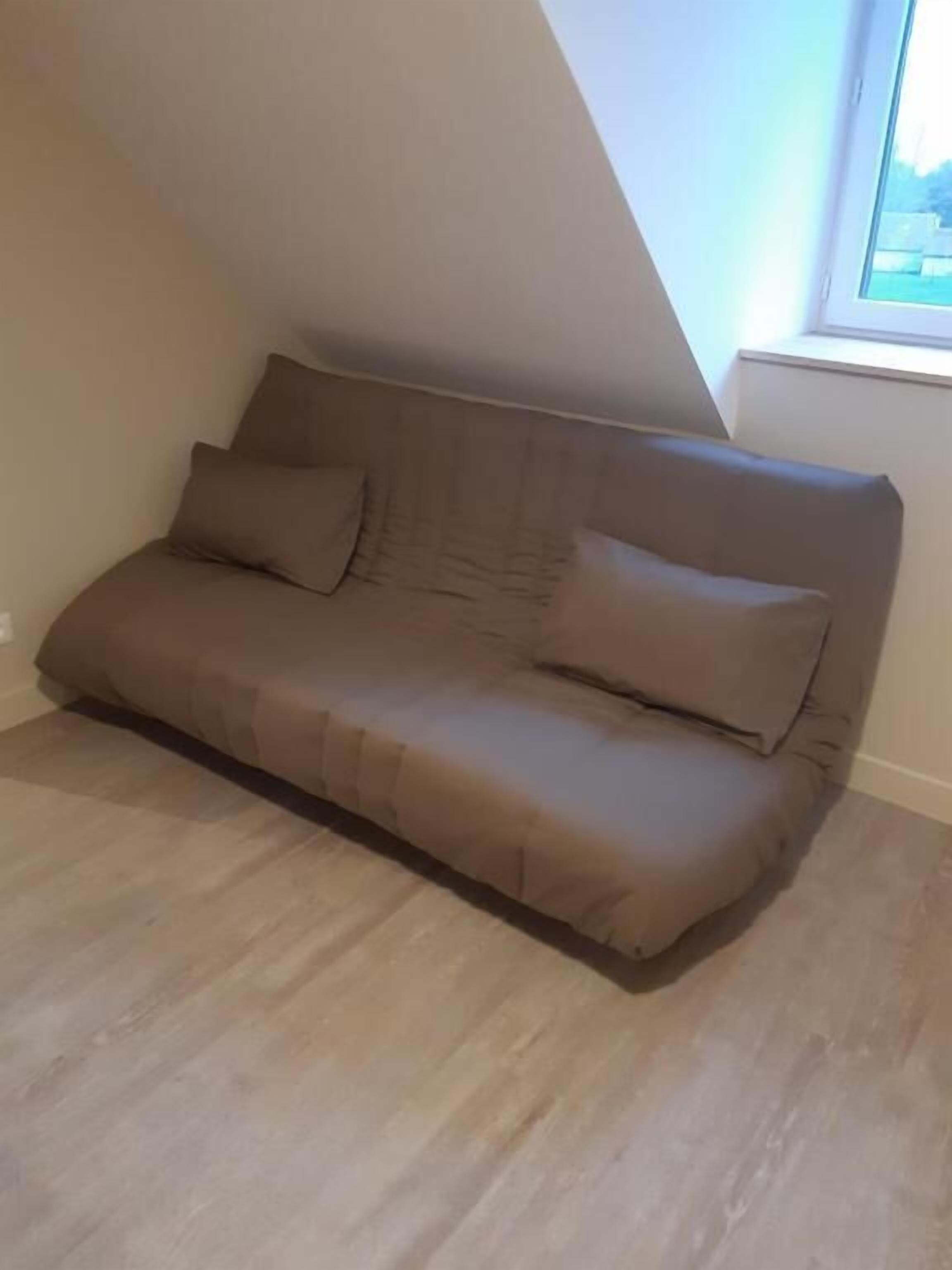 Habitación familiar, baño privado, vistas al jardín | Zona de estar